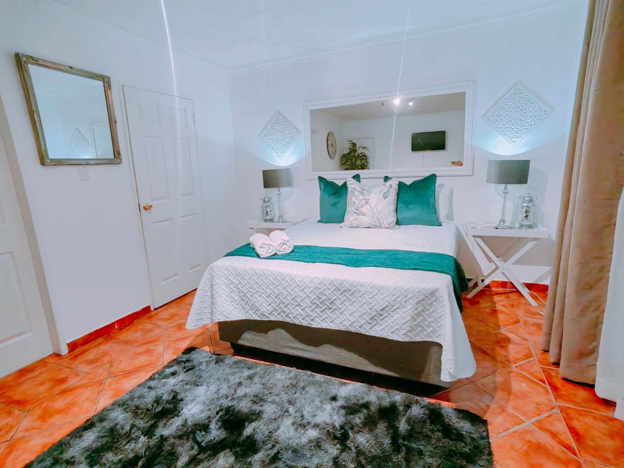 Zhantique Guest House 1- Unit 5 Боксбург Екстериор снимка